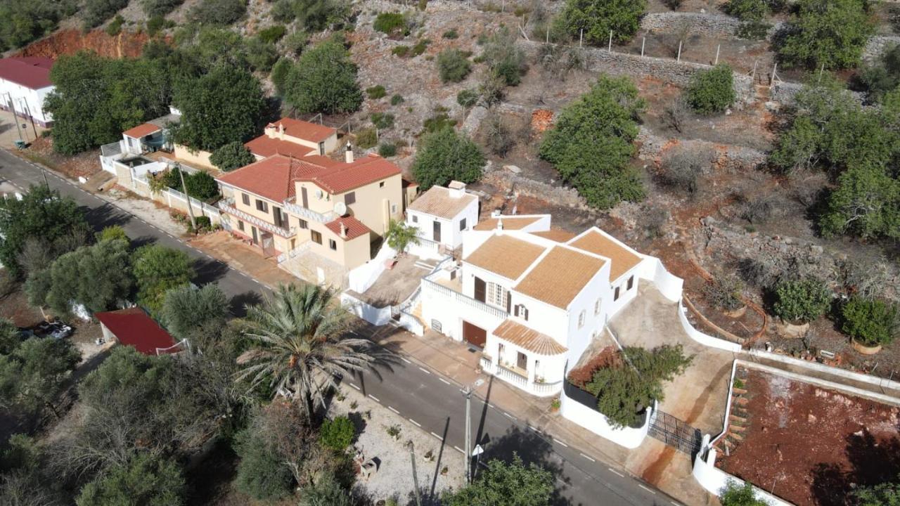 Vivenda Atanazio By Ferias Com Sol Villa Лоуле Екстериор снимка