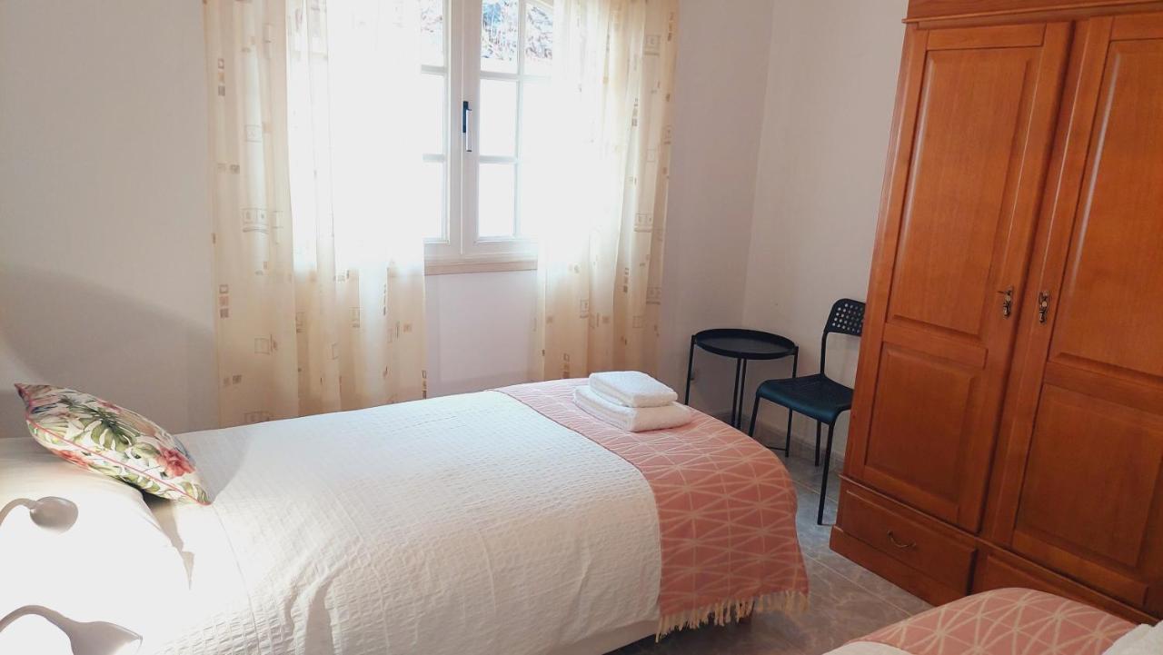 Vivenda Atanazio By Ferias Com Sol Villa Лоуле Екстериор снимка
