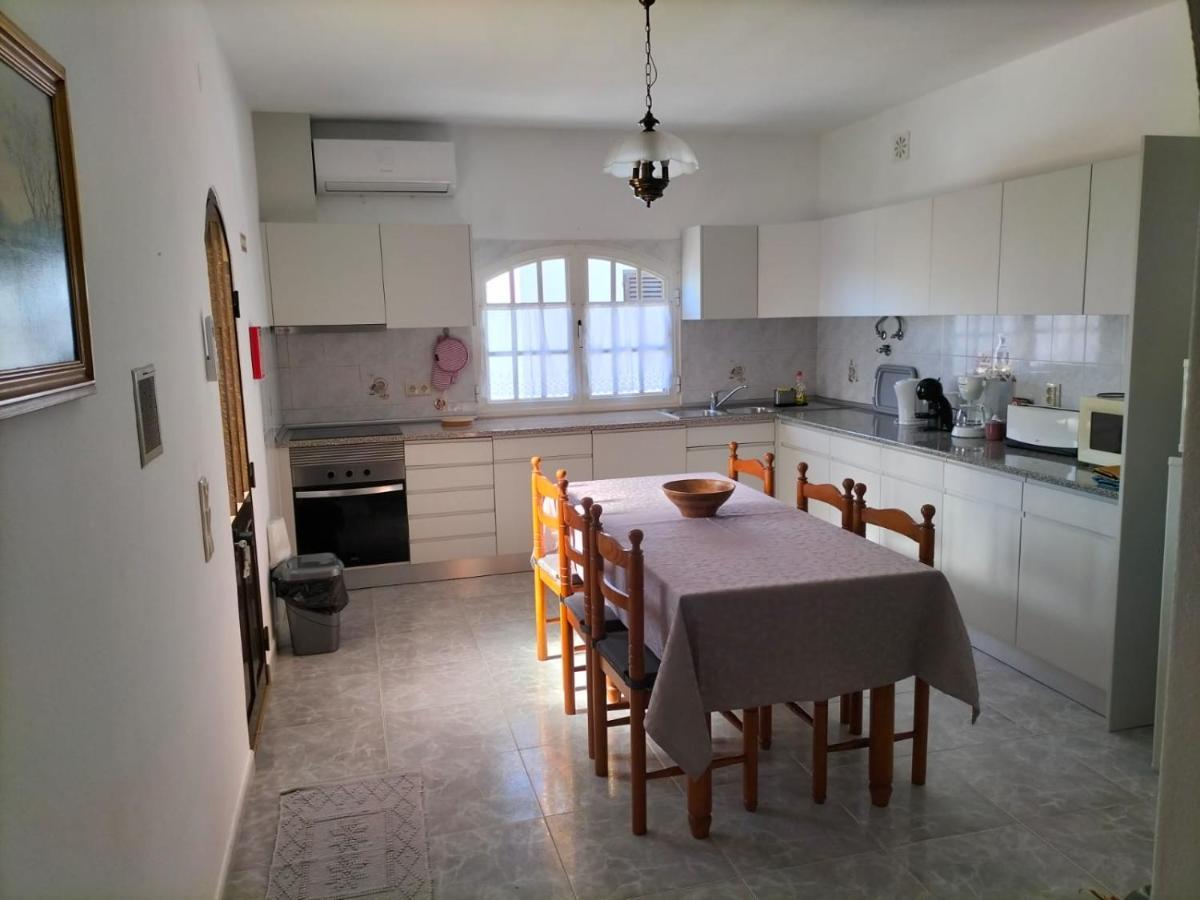 Vivenda Atanazio By Ferias Com Sol Villa Лоуле Екстериор снимка