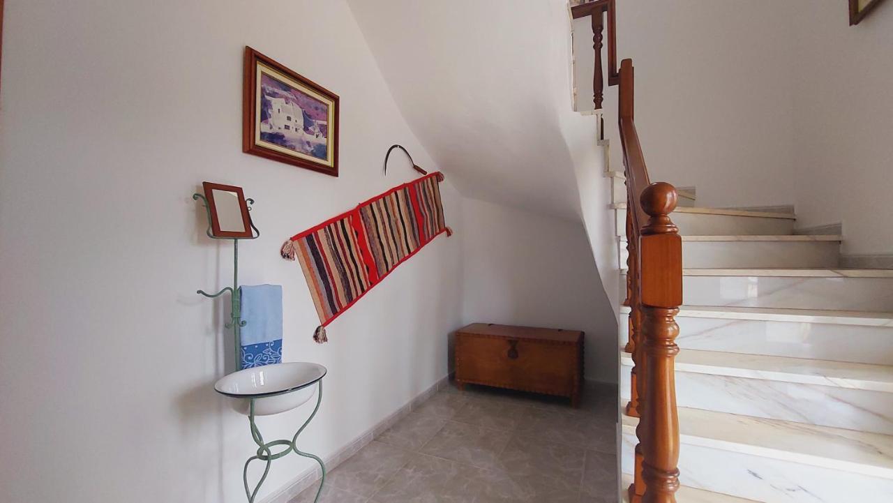Vivenda Atanazio By Ferias Com Sol Villa Лоуле Екстериор снимка
