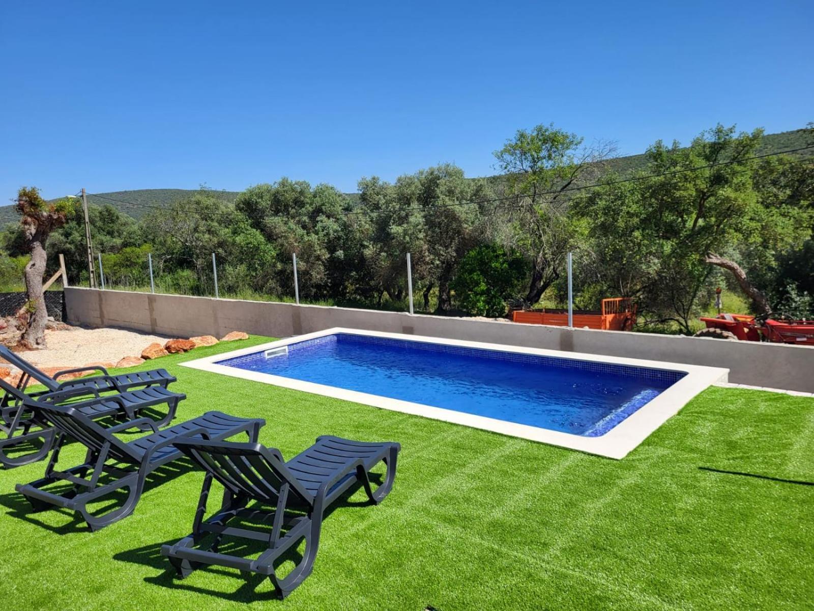Vivenda Atanazio By Ferias Com Sol Villa Лоуле Екстериор снимка